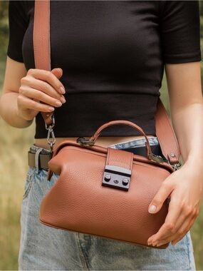 New Handmade Doctor Style Brown  Crossbody Satchel Handbag
